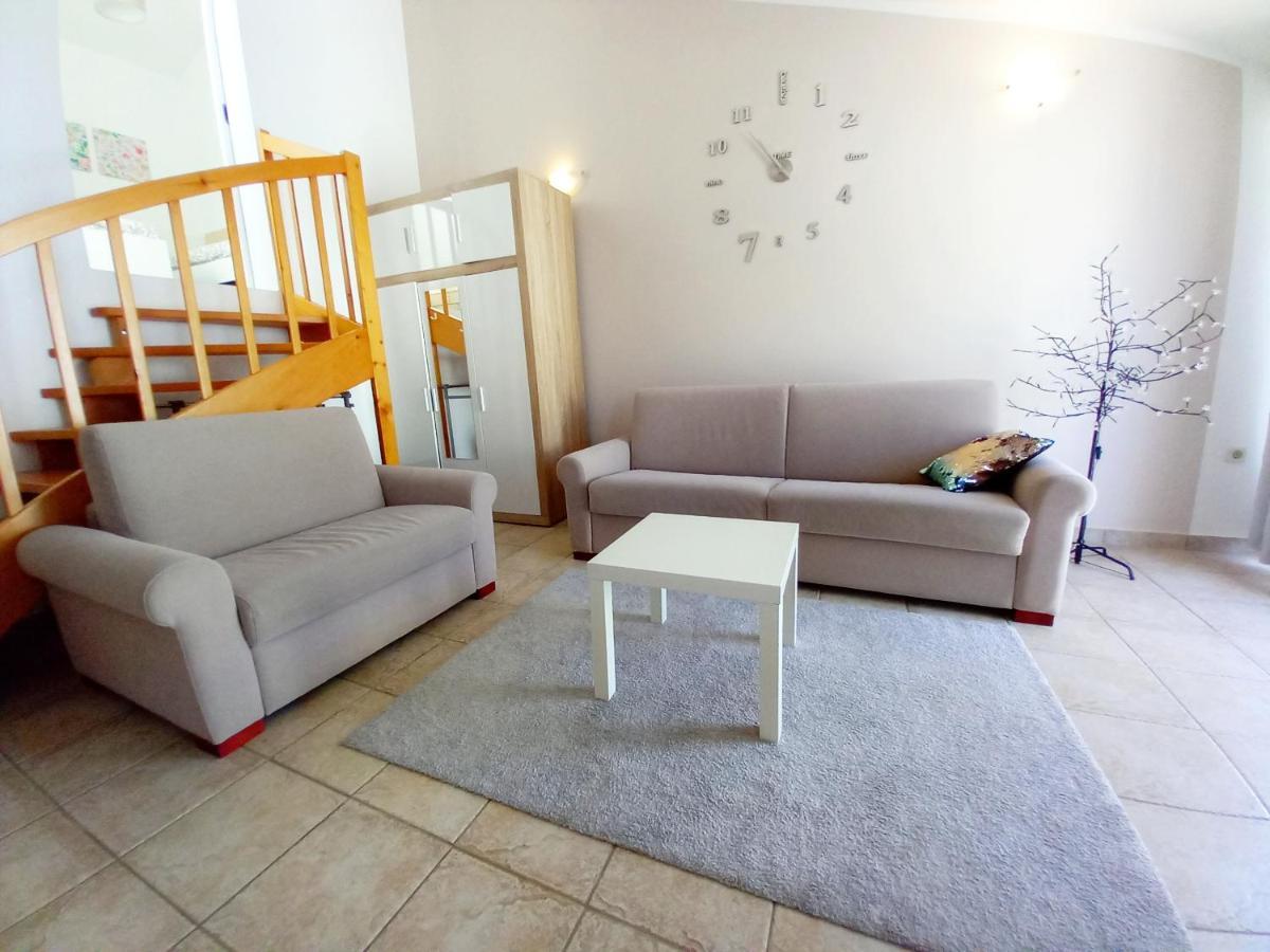 Apartment Karlo Medulin Luaran gambar