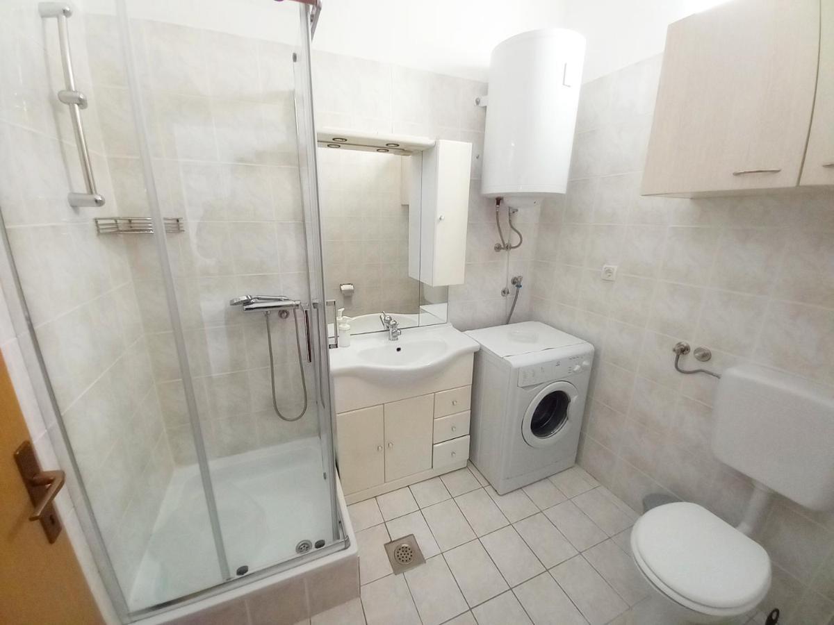 Apartment Karlo Medulin Luaran gambar