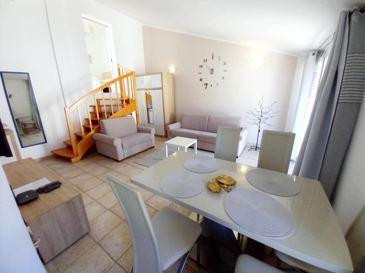 Apartment Karlo Medulin Luaran gambar